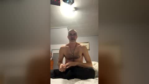 toddpascoe77 online show from 23, 4, 2026