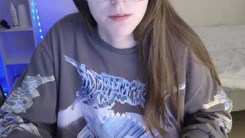 Snapshot of tofummuch chatting on 26, 11, 2025 Elma online show from 26, 11, 2025