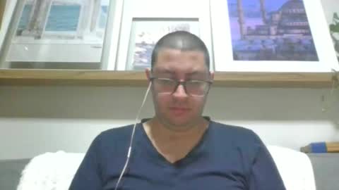 Snapshot of toidon chatting on 23, 10, 2025 Toidon online show from 23, 10, 2025