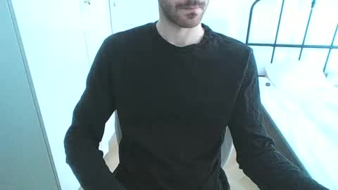 Snapshot of toja112 chatting on 4, 2, 2025 Martin online show from 4, 2, 2025