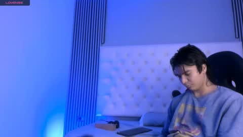 toji lee online show from 25, 11, 2025