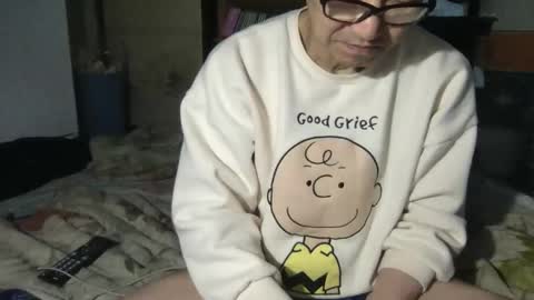 small man online show from 26, 4, 2026