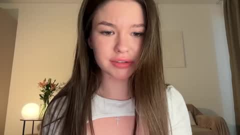 Snapshot of tokyo_blomm chatting on 1, 6, 2026 Alice Alice - online show from 1, 6, 2026