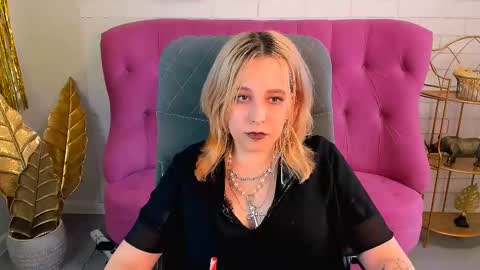 Tolli Moll online show from 5, 12, 2024