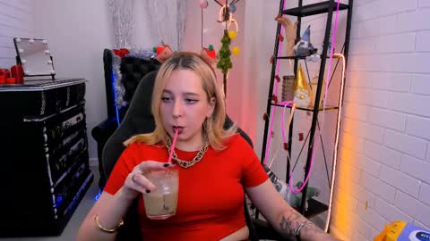 Tolli Moll online show from 16, 12, 2024