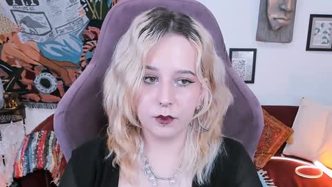 Tolli Moll online show from 13, 1, 2025