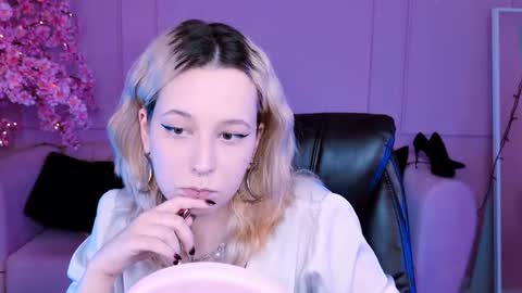 Tolli Moll online show from 18, 1, 2025