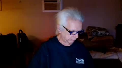 Snapshot of tom112292014 chatting on 5, 1, 2025 tom112292014 online show from 5, 1, 2025