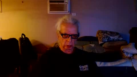 Snapshot of tom112292014 chatting on 6, 1, 2025 tom112292014 online show from 6, 1, 2025