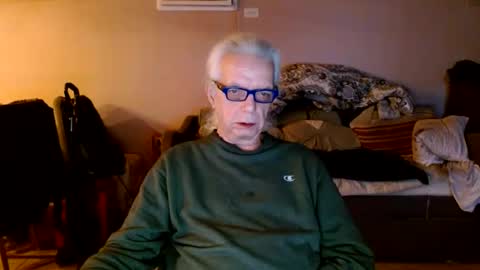 Snapshot of tom112292014 chatting on 11, 1, 2025 tom112292014 online show from 11, 1, 2025