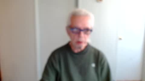 Snapshot of tom112292014 chatting on 15, 1, 2025 tom112292014 online show from 15, 1, 2025