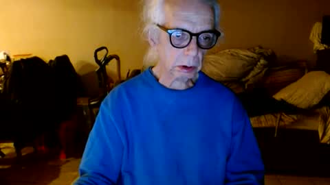 Snapshot of tom112292014 chatting on 18, 10, 2025 tom112292014 online show from 18, 10, 2025