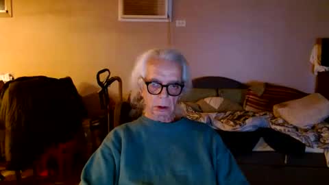 Snapshot of tom112292014 chatting on 28, 10, 2025 tom112292014 online show from 28, 10, 2025