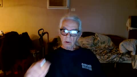 Snapshot of tom112292014 chatting on 5, 11, 2025 tom112292014 online show from 5, 11, 2025