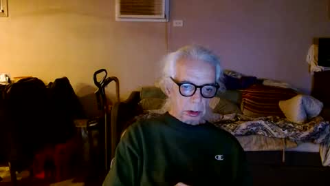 Snapshot of tom112292014 chatting on 10, 11, 2025 tom112292014 online show from 10, 11, 2025