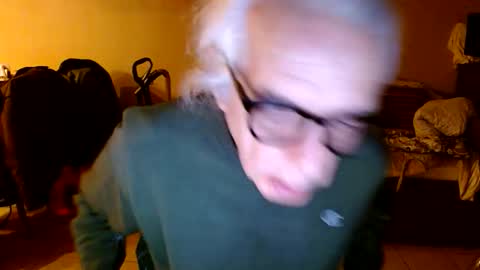 Snapshot of tom112292014 chatting on 13, 11, 2025 tom112292014 online show from 13, 11, 2025