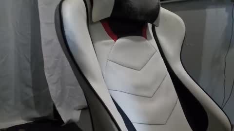 Snapshot of tom6801 chatting on 31, 12, 2024 Tom online show from 31, 12, 2024