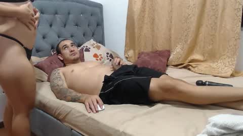 Snapshot of tom_and_lazzie chatting on 17, 12, 2025 tom and lazzie online show from 17, 12, 2025