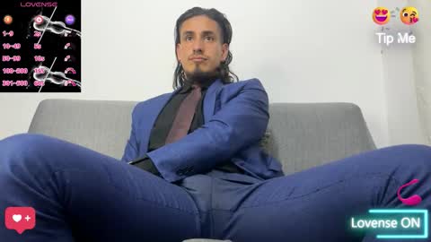 Snapshot of tom_blunt96 chatting on 22, 10, 2025 TOM online show from 22, 10, 2025