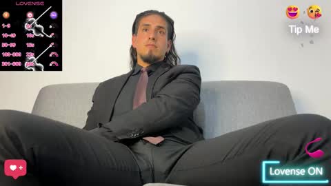 Snapshot of tom_blunt96 chatting on 24, 11, 2025 TOM online show from 24, 11, 2025