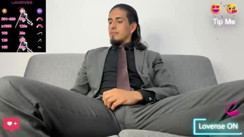 Snapshot of tom_blunt96 chatting on 26, 11, 2025 TOM online show from 26, 11, 2025