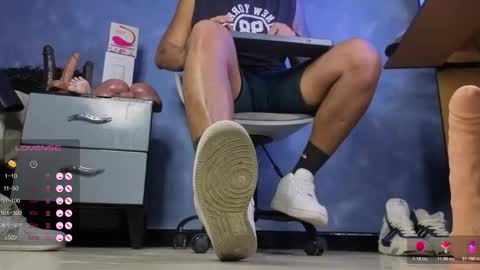 Tom online show from 28, 2, 2026