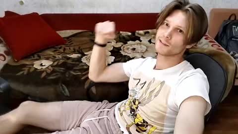 Snapshot of tom_elmo chatting on 10, 10, 2025 Tom Elmo online show from 10, 10, 2025