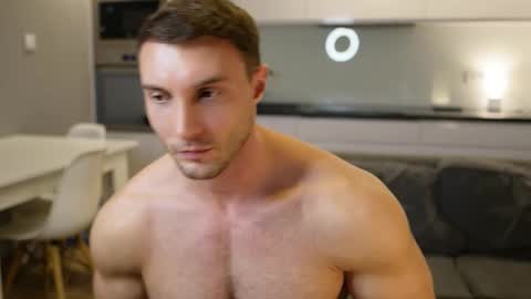 Snapshot of tom_fordd chatting on 17, 11, 2025 Tom online show from 17, 11, 2025