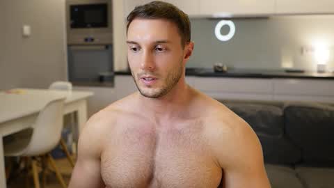 Snapshot of tom_fordd chatting on 19, 11, 2025 Tom online show from 19, 11, 2025