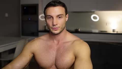 Tom online show from 20, 12, 2025