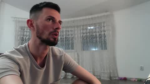 Snapshot of tom_michaelx chatting on 2, 10, 2025 tom_michaelx online show from 2, 10, 2025