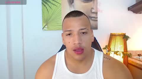 Snapshot of tom_muscle1 chatting on 27, 1, 2025 Tom muscle1 online show from 27, 1, 2025