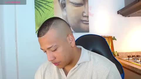 Snapshot of tom_muscle1 chatting on 4, 2, 2025 Tom muscle1 online show from 4, 2, 2025