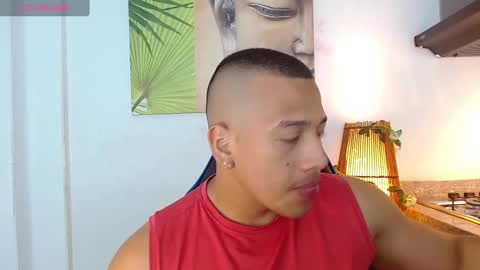 Snapshot of tom_muscle1 chatting on 8, 2, 2025 Tom muscle1 online show from 8, 2, 2025