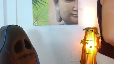 Snapshot of tom_muscle1 chatting on 13, 2, 2025 Tom muscle1 online show from 13, 2, 2025