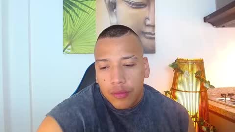 Snapshot of tom_muscle1 chatting on 4, 3, 2025 Tom muscle1 online show from 4, 3, 2025