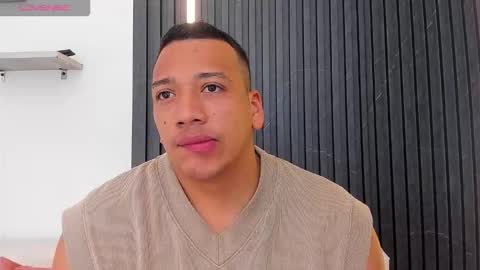 Snapshot of tom_muscle1 chatting on 12, 9, 2025 Tom muscle1 online show from 12, 9, 2025