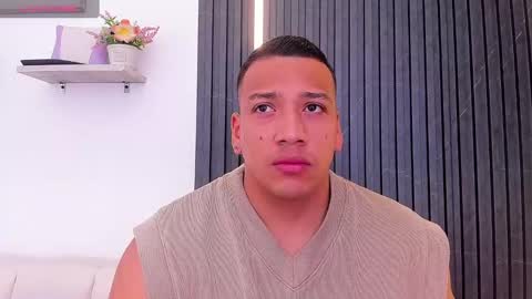 Snapshot of tom_muscle1 chatting on 18, 9, 2025 Tom muscle1 online show from 18, 9, 2025