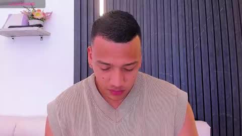 Snapshot of tom_muscle1 chatting on 23, 9, 2025 Tom muscle1 online show from 23, 9, 2025