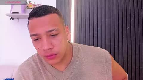 Snapshot of tom_muscle1 chatting on 3, 10, 2025 Tom muscle1 online show from 3, 10, 2025