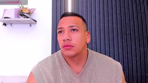 Snapshot of tom_muscle1 chatting on 9, 10, 2025 Tom muscle1 online show from 9, 10, 2025