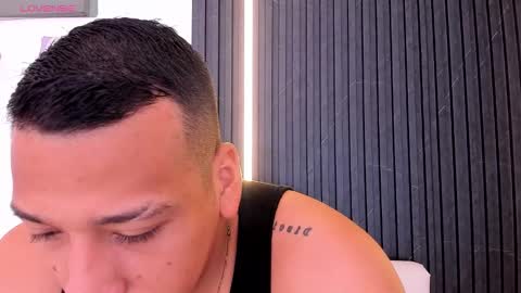 Snapshot of tom_muscle1 chatting on 10, 10, 2025 Tom muscle1 online show from 10, 10, 2025