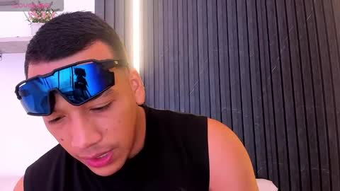 Snapshot of tom_muscle1 chatting on 1, 11, 2025 Tom muscle1 online show from 1, 11, 2025