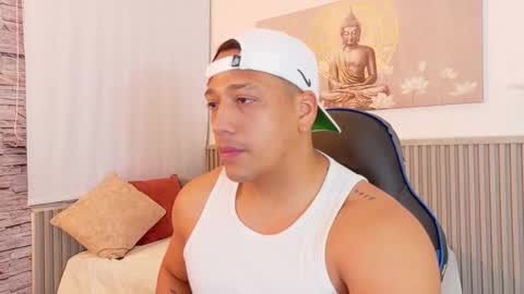 Snapshot of tom_muscle1 chatting on 19, 11, 2025 Tom muscle1 online show from 19, 11, 2025