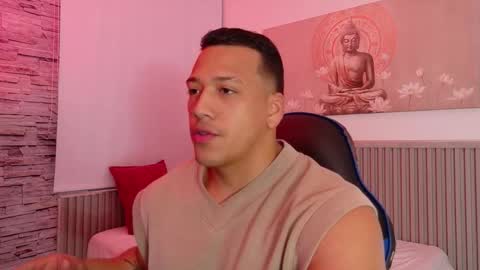 Snapshot of tom_muscle1 chatting on 26, 11, 2025 Tom muscle1 online show from 26, 11, 2025