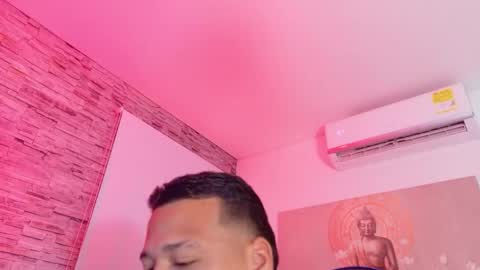 Snapshot of tom_muscle1 chatting on 14, 12, 2025 Tom muscle1 online show from 14, 12, 2025