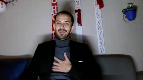 Snapshot of tomas_gerauld chatting on 22, 12, 2024 tomas gerauld. make me happy with 10000 tokens online show from 22, 12, 2024