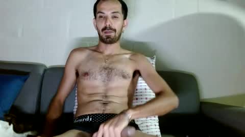 Snapshot of tomas_gerauld chatting on 27, 1, 2025 tomas gerauld. make me happy with 10000 tokens online show from 27, 1, 2025