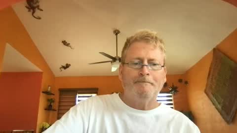 Snapshot of tomascausa chatting on 15, 6, 2026 Hola online show from 15, 6, 2026