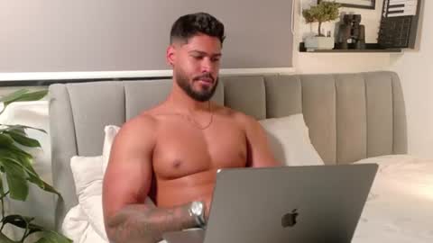Tomas Ferrer online show from 22, 6, 2026